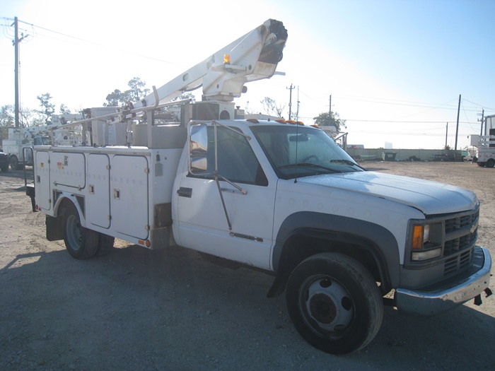 Gas Bucket Truck.